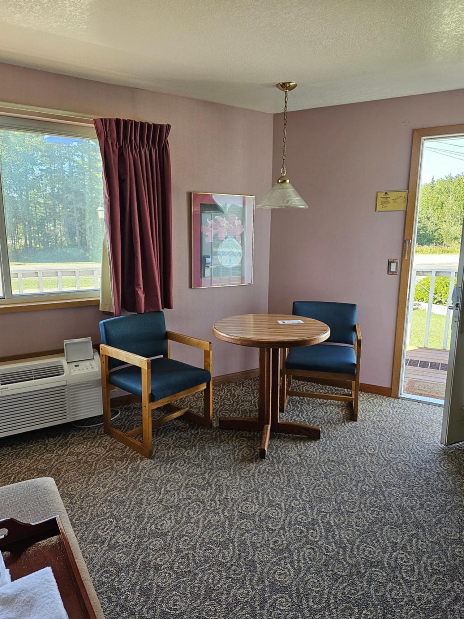 Motel Travelodge By Wyndham Mackinaw 2*