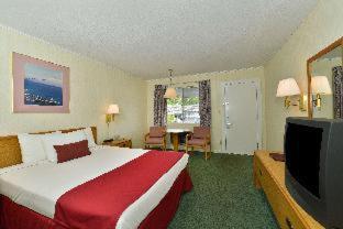 Travelodge By Wyndham Mackinaw Mackinaw City
