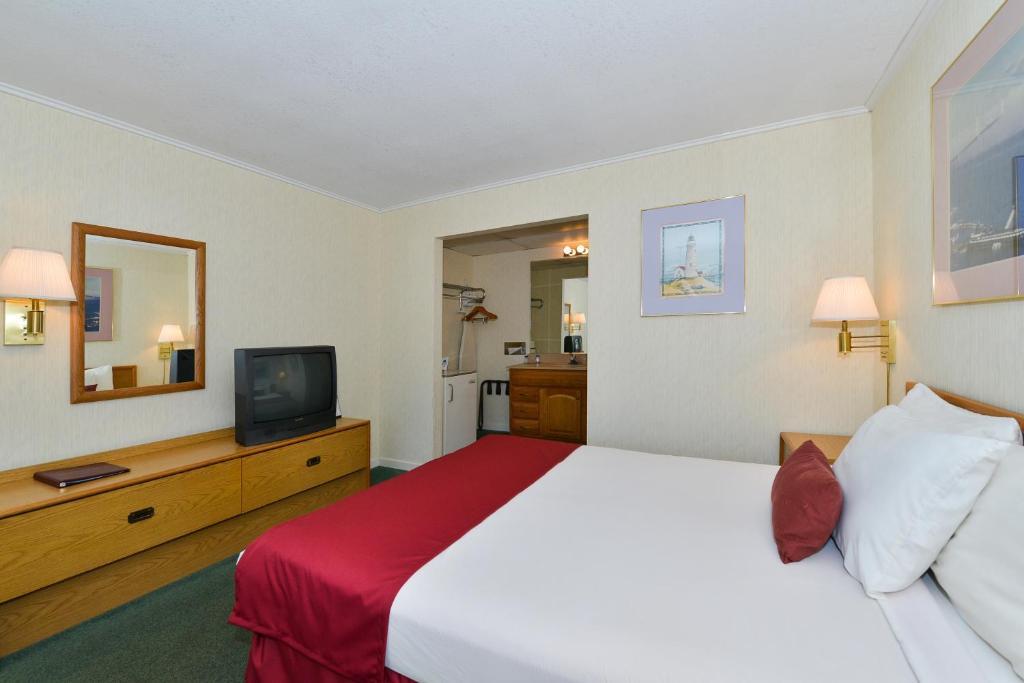 Travelodge By Wyndham Mackinaw