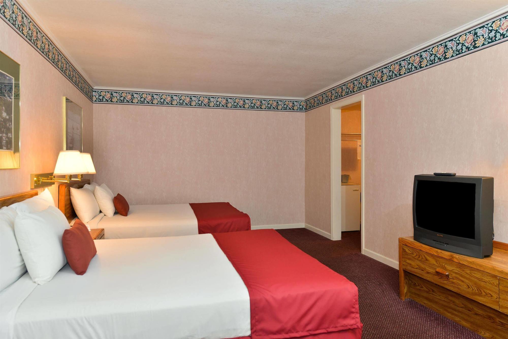 Motel Travelodge By Wyndham Mackinaw